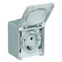 Waterproof48 162 dugalj földelt komplett házban csapófedéllel fehér IP65 Elko EP