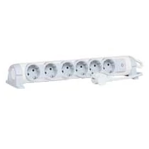 Asztali elosztósor gyerekvédős forgatható 1.5mm2 3m 6x2P+E/230V 16A kapcsolós CON 3500W LEGRAND