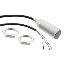 Induktív közelítésérzékelő síkbaálló 8mm-hatótáv menetes henger fém NPN nyitó 10-30V DC OMRON