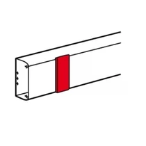 Parapetcsatorna fedéltakaró 150x50-hez 150mm-sz 50mm-mé szimmetrikus kezeletlen DLP LEGRAND