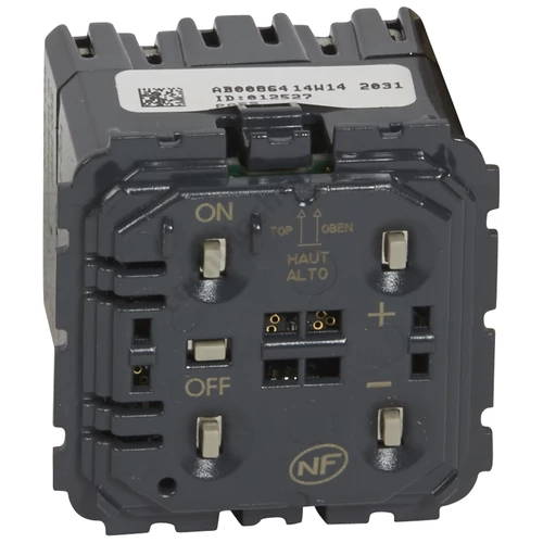 Céliane fényerőszabályzó 2-eres adapter dugó 3-400VA 100-240V univerzális-terhelés LEGRAND