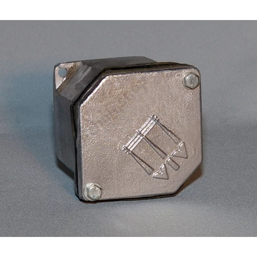 Alumínium tokozott kötődoboz AD-100